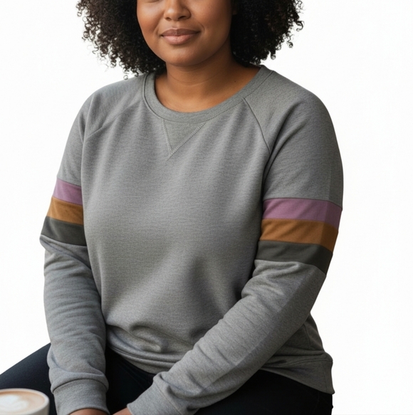 Fantastic Fawn Tops - GUC FANTASTIC FAWN  Relaxed Fit Gray Sweatshirt  Sz.L (Pls See Msmts)